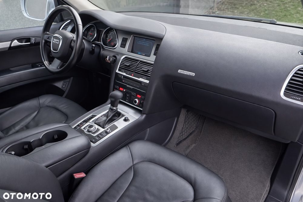 Audi Q7 3.0 TDI DPF Quattro Tiptronic - 24