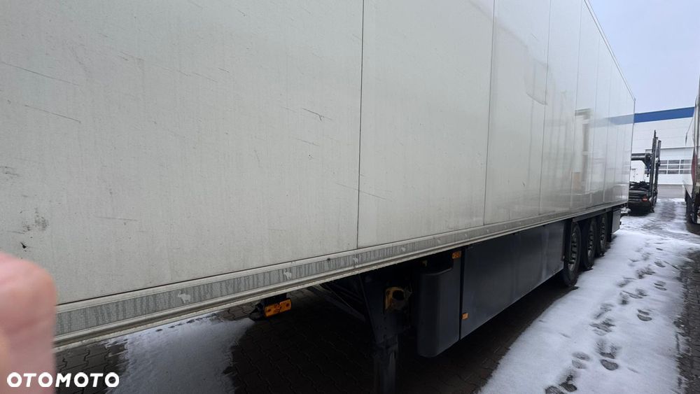 Schmitz Cargobull SKO24 - 4
