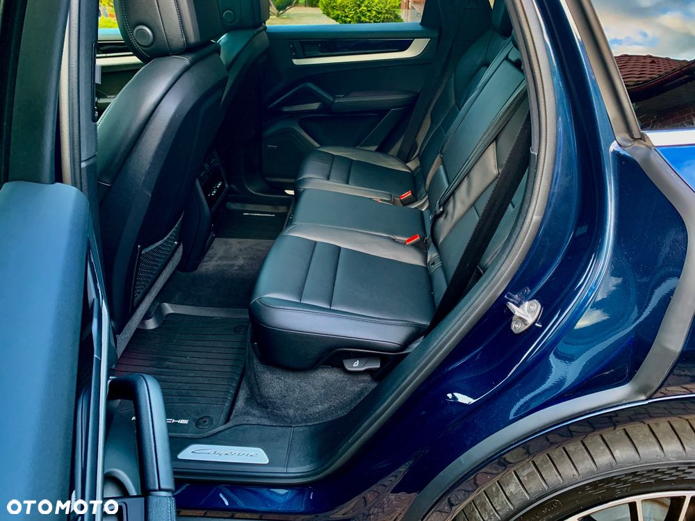 Porsche Cayenne - 18