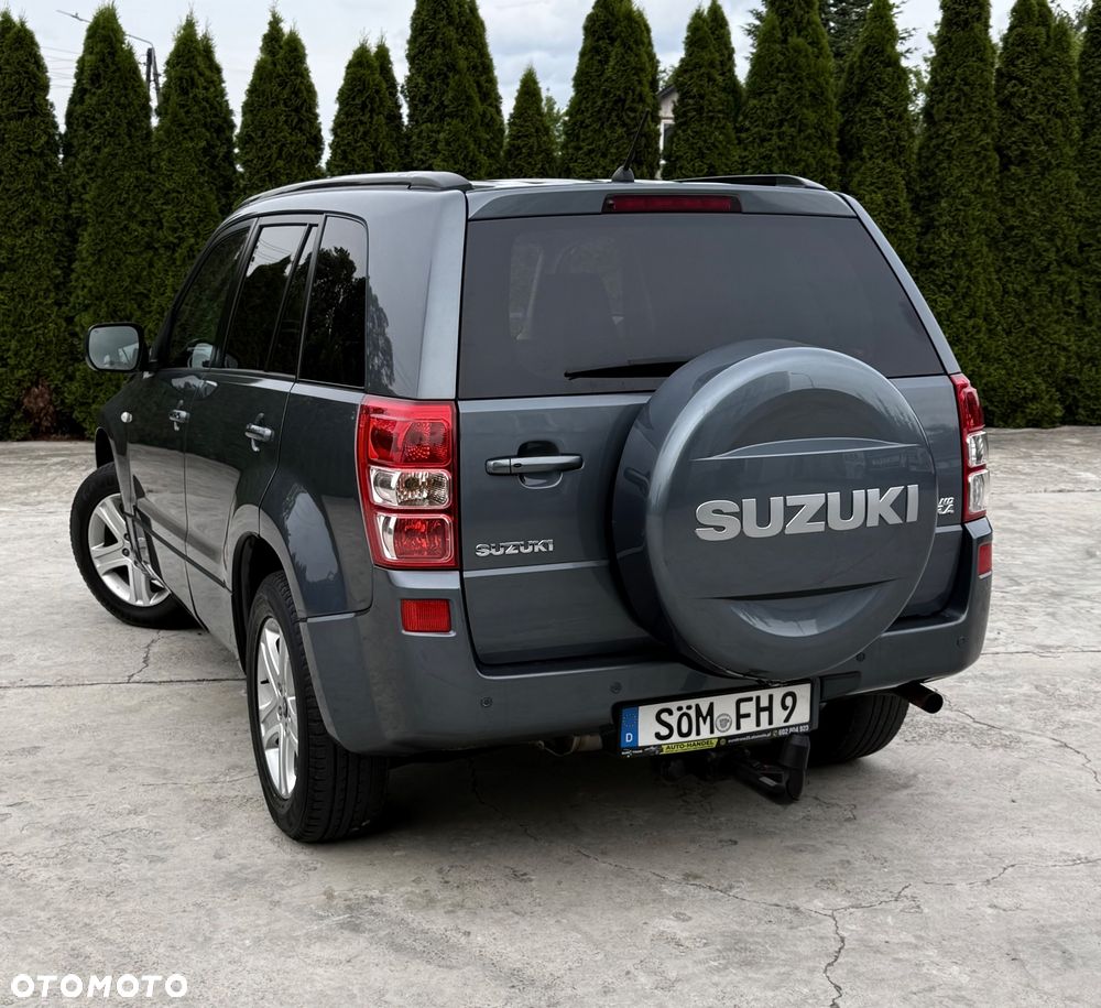 Suzuki Grand Vitara 2.0 Comfort Family - 10