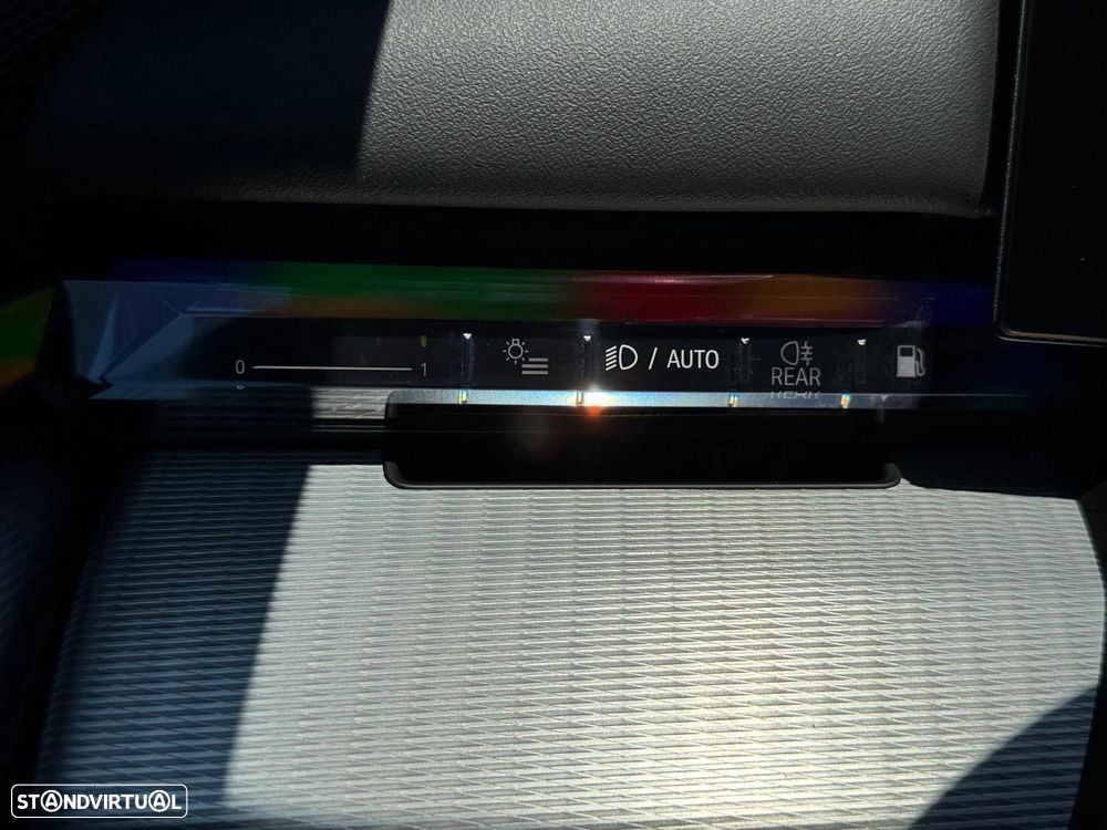 BMW 530 e Pack Desportivo M Pro - 21