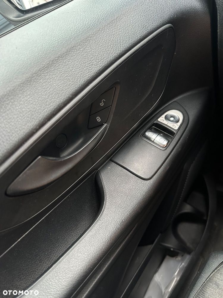 Mercedes-Benz Vito - 19