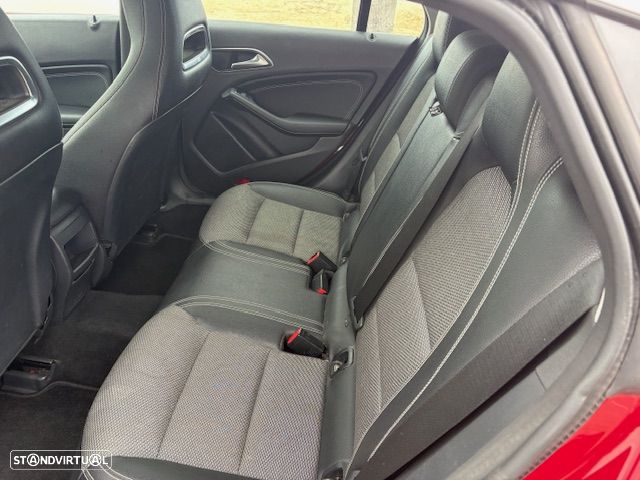 Mercedes-Benz CLA 180 d Shooting Brake - 5