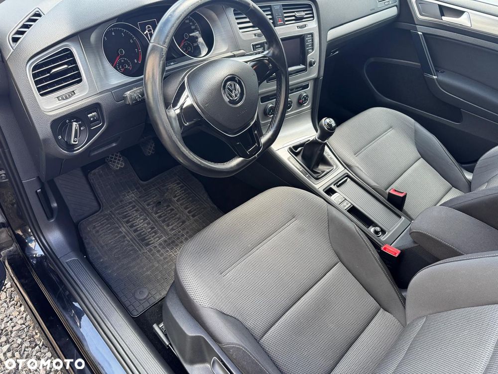 Volkswagen Golf 1.2 TSI BMT Comfortline - 14