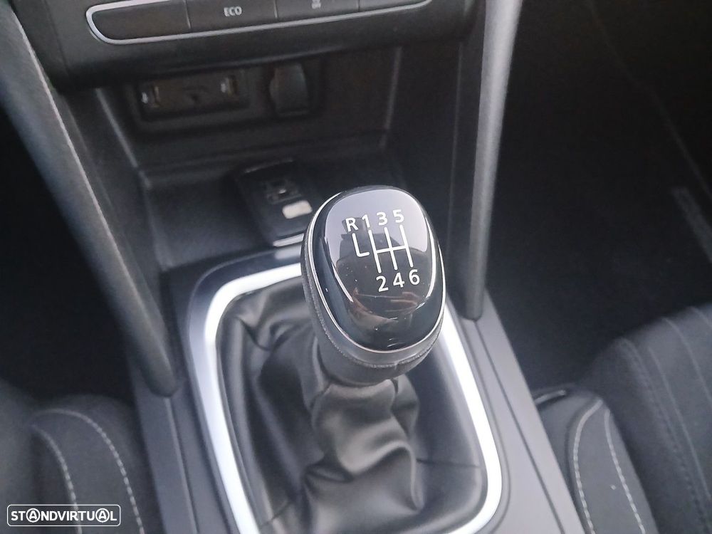 Renault Mégane 1.5 Blue dCi Limited - 21