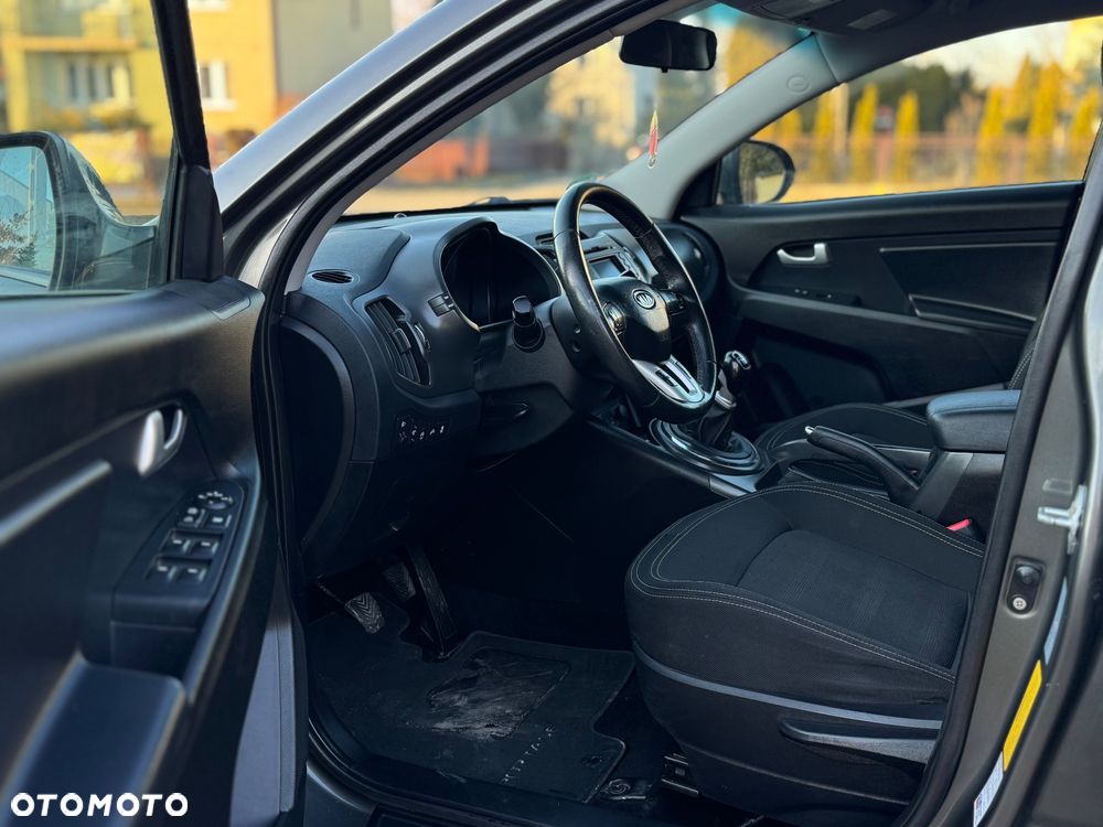 Kia Sportage 1.7 CRDI 2WD Attract - 9