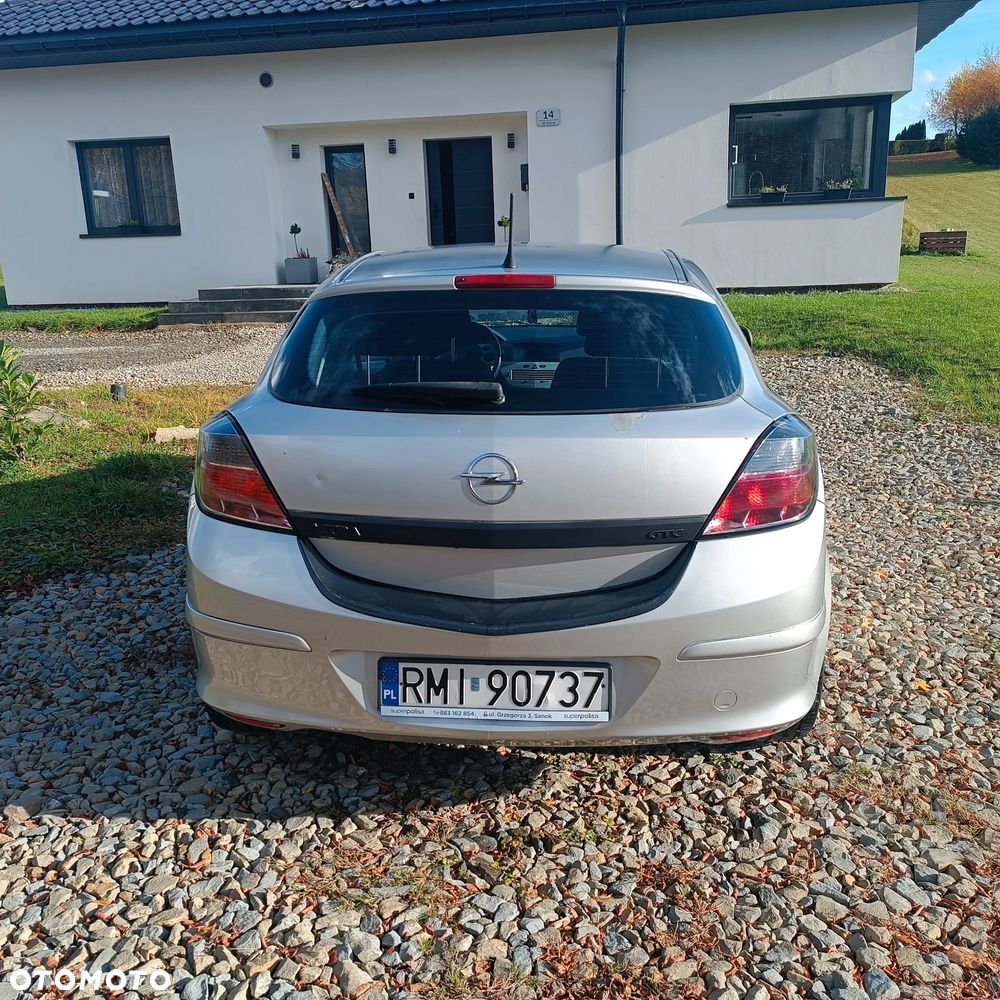 Opel Astra GTC 1.7 CDTI - 5