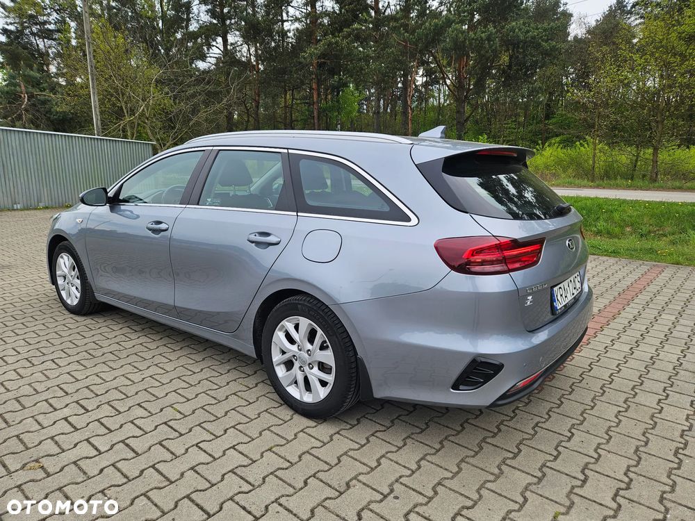 Kia Ceed 1.5 T-GDI MHEV L Business Line DCT - 7