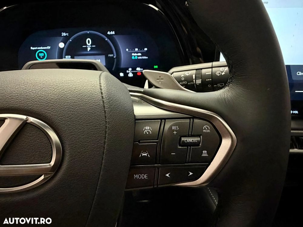 Lexus Seria RX 450h+ E-Four PHEV Executive - 30