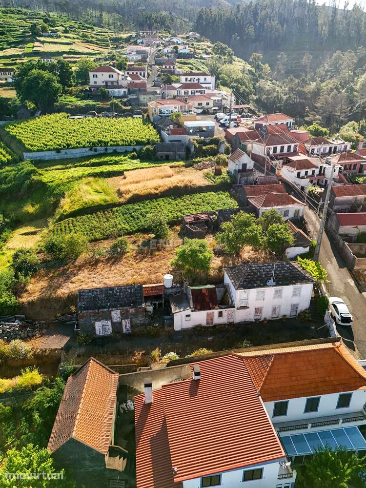 Casa Antiga para Recuperar em Fajã da Ovelha, Calheta - Grande imagem: 4/31