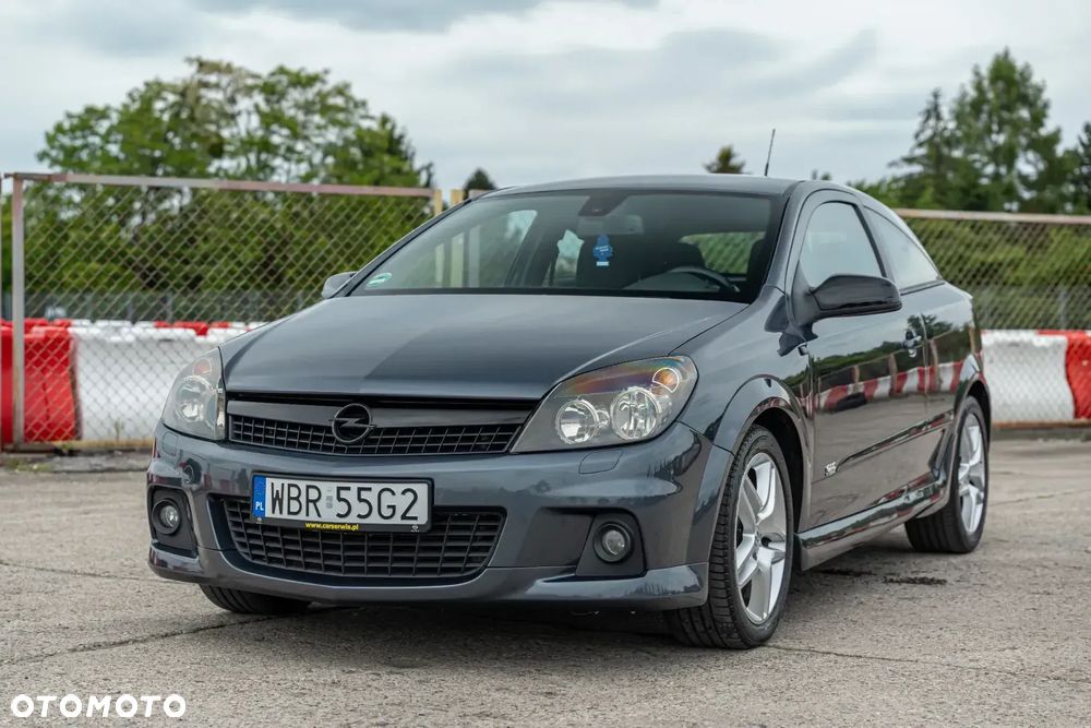 Opel Astra GTC 1.8 Sport - 1