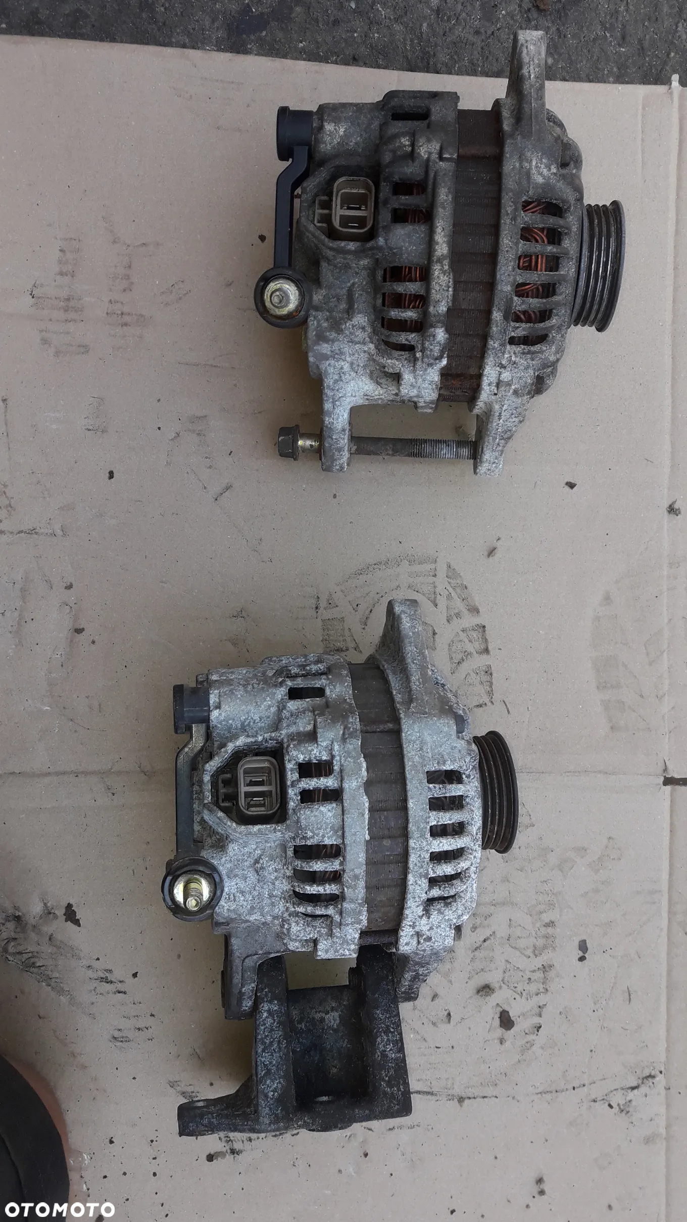 Mazda MPV 99-02  2.0 16V  Alternator  FE FS FP34 FG06 - 2