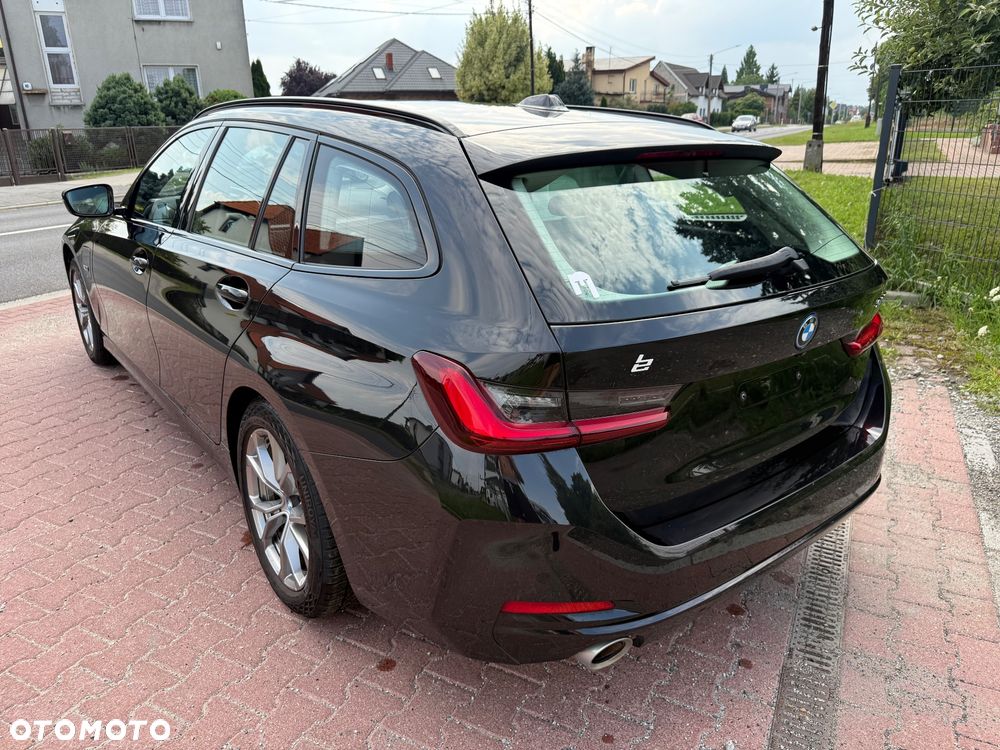 BMW Seria 3 320e PHEV sport - 14