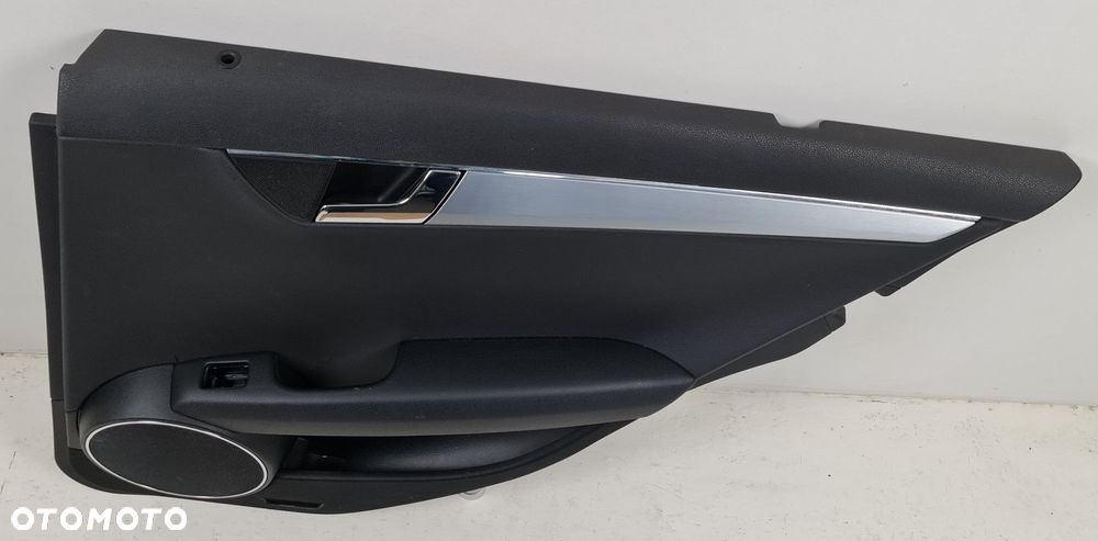 TAPICERKA BOCZEK DRZWI PRAWY TYŁ MERCEDES W204 - 6