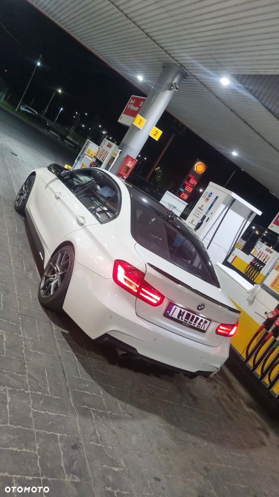 BMW Seria 3 328i xDrive Sport-Aut Sport Line - 4