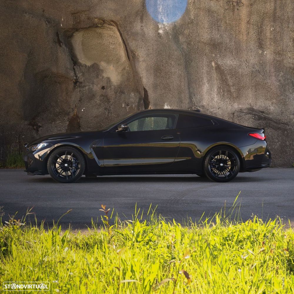 BMW M4 Competition - 4