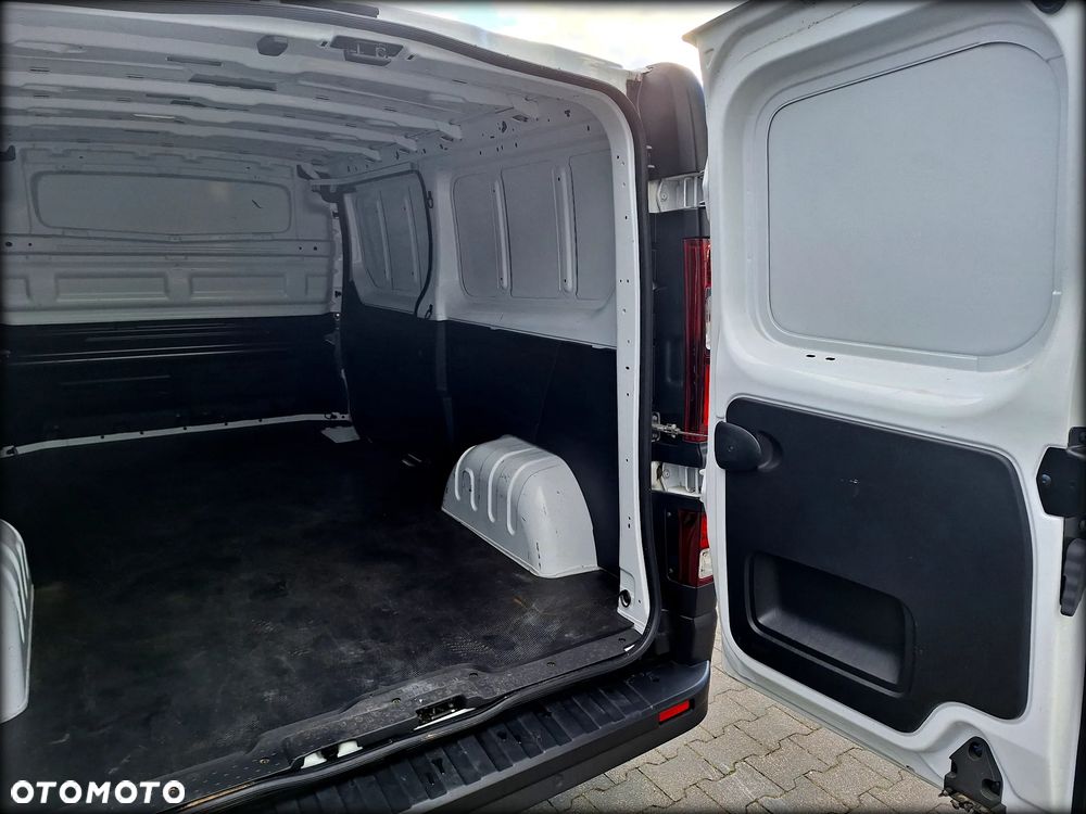 Renault TRAFIC - 6