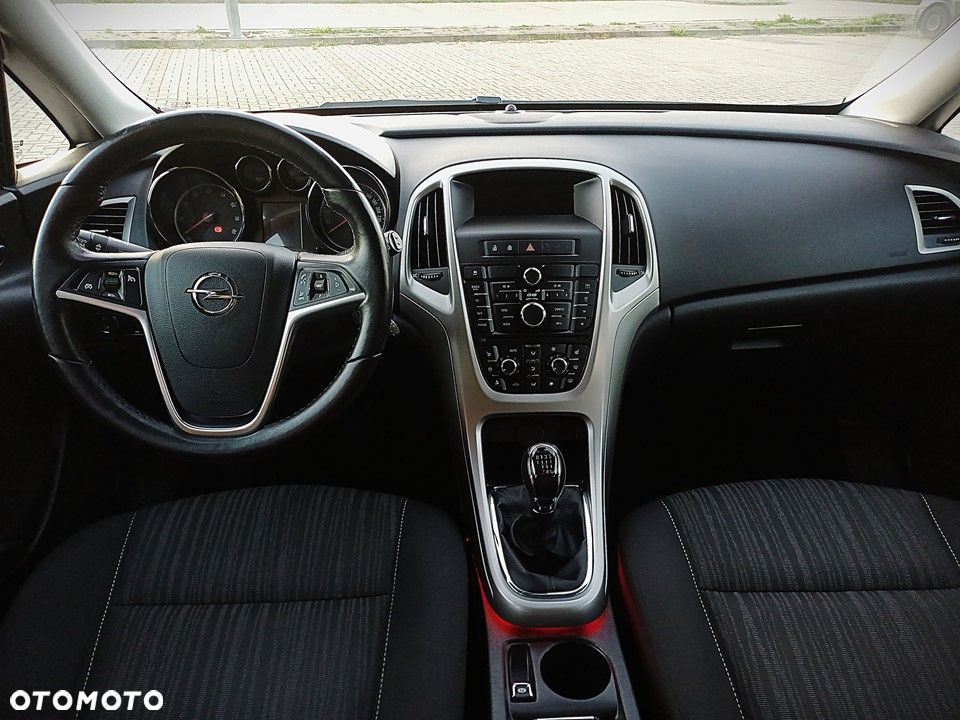 Opel Astra 1.4 Turbo Innovation - 28