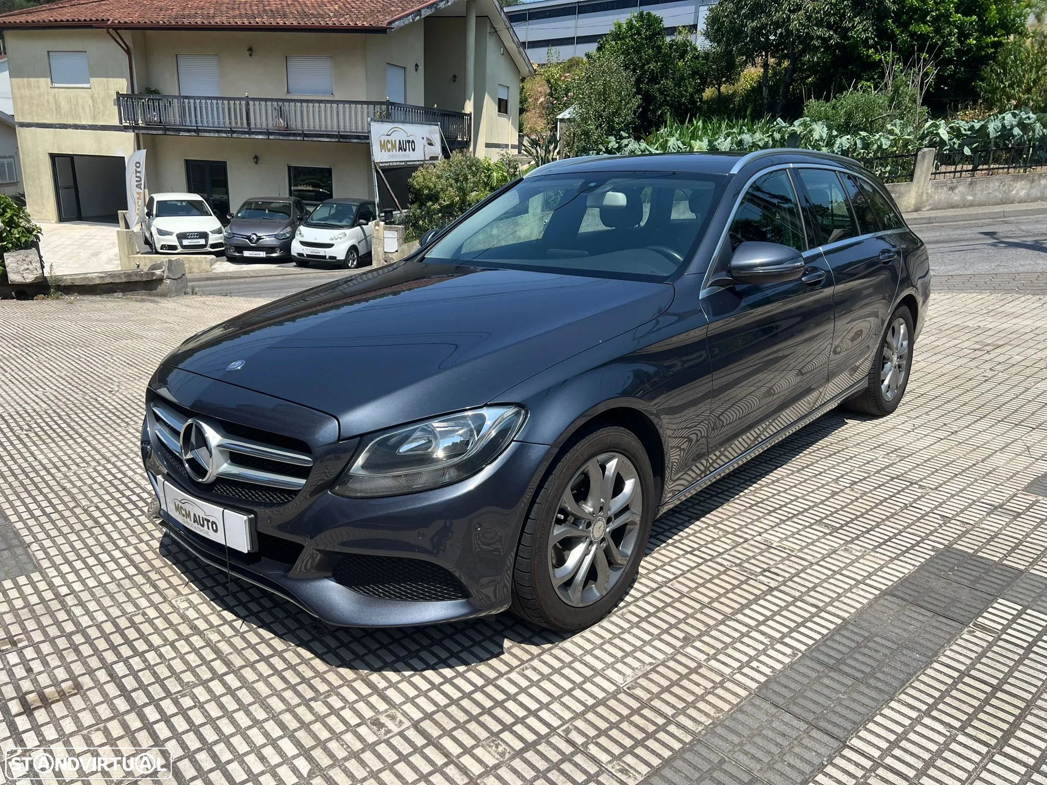 Mercedes-Benz C 180 BlueTEC Avantgarde - 1