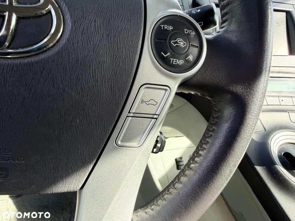 Toyota Prius 1.8 HSD Prestige - 30