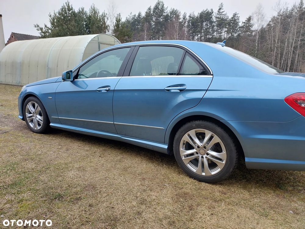Mercedes-Benz Klasa E 350 CDI DPF 4Matic BlueEFFICIENCY 7G-TRONIC - 5