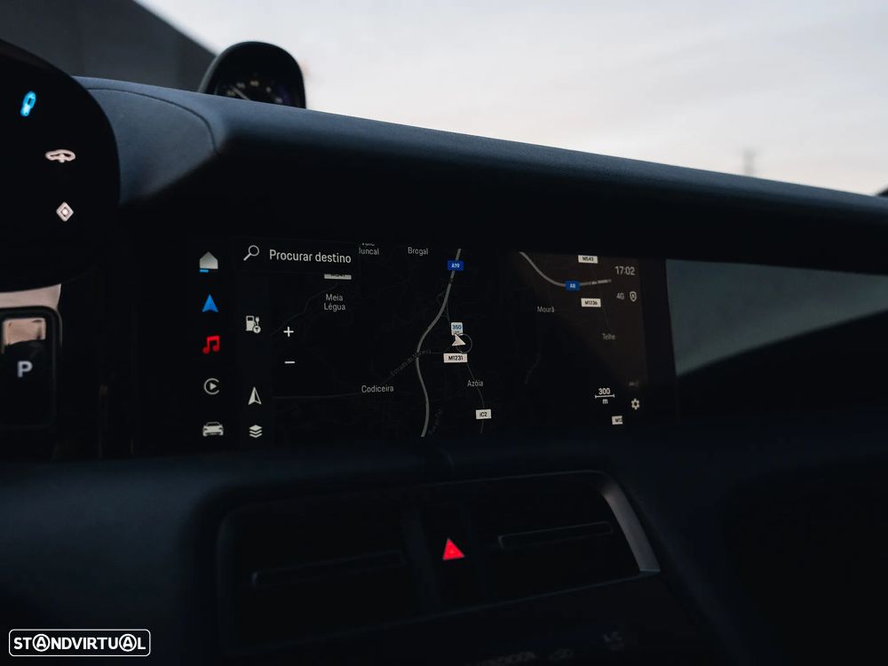 Porsche Taycan Cross Turismo 4S - 23