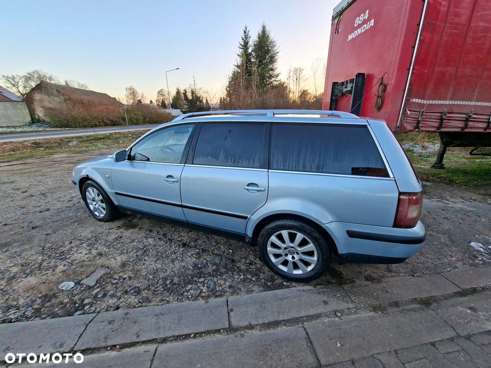 Volkswagen Passat 1.9 TDI Highline Tiptr - 5