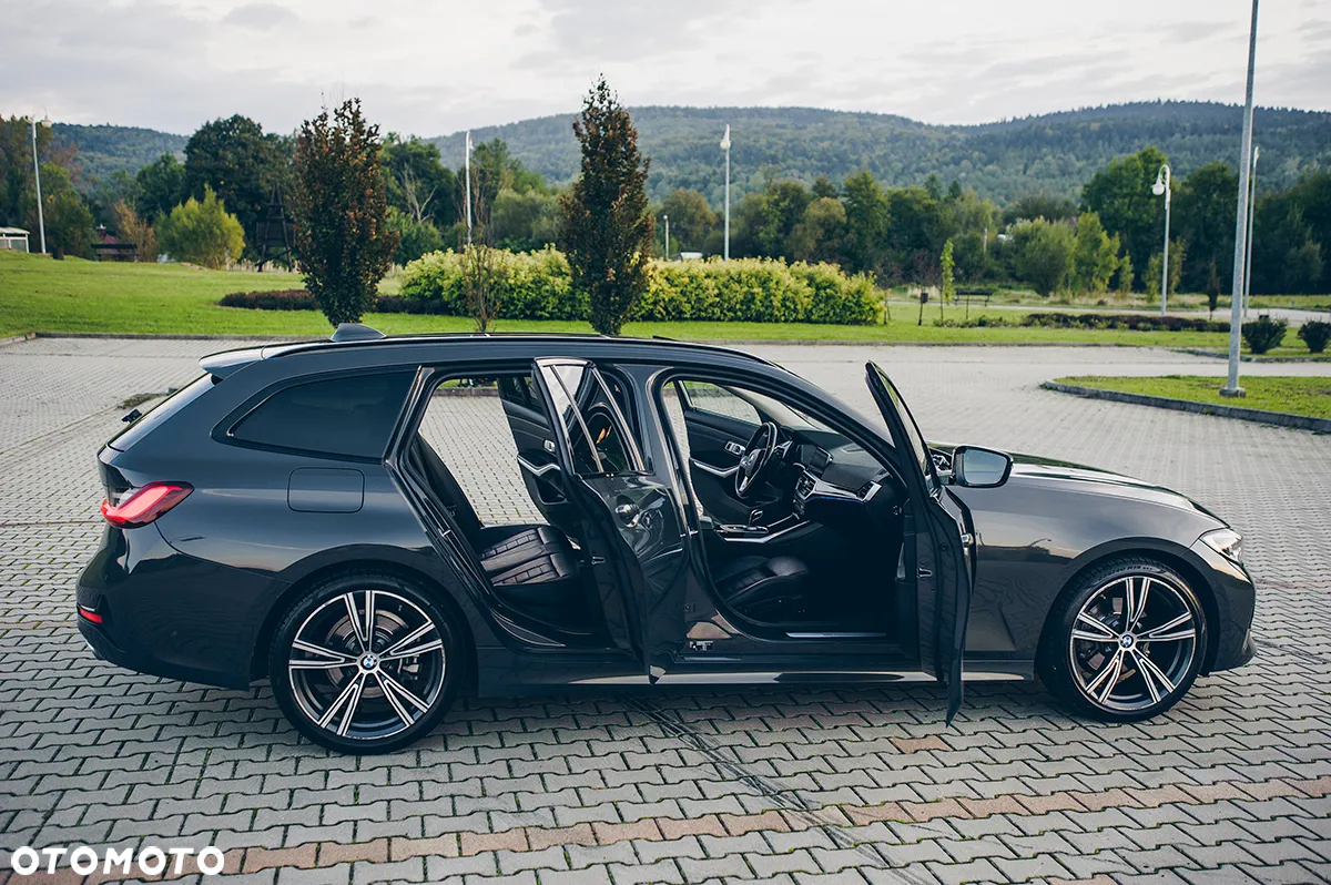 BMW Seria 3 320d Sport Line Shadow sport - 14