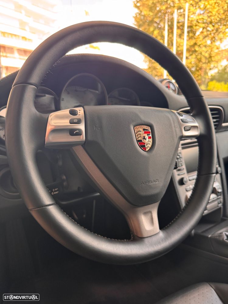 Porsche 911 (997) Carrera 4 S - 9