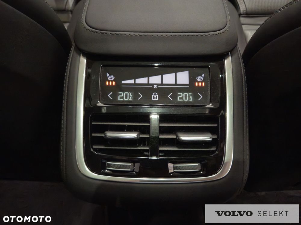 Volvo XC 90 - 35