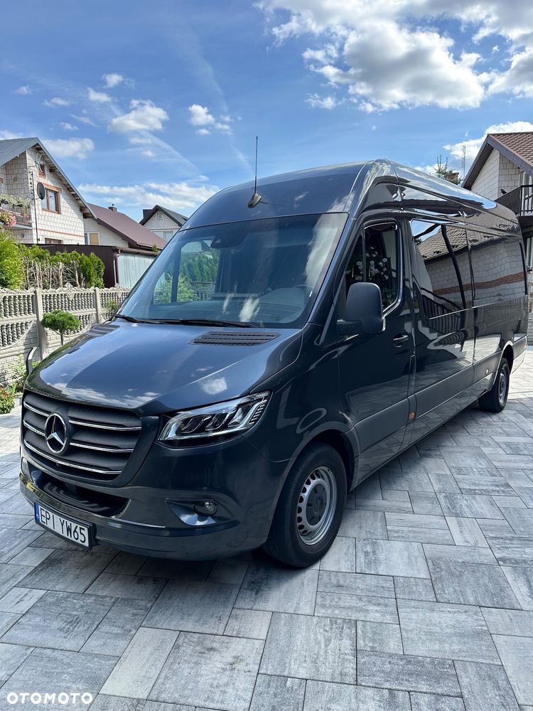 Mercedes-Benz Sprinter - 1