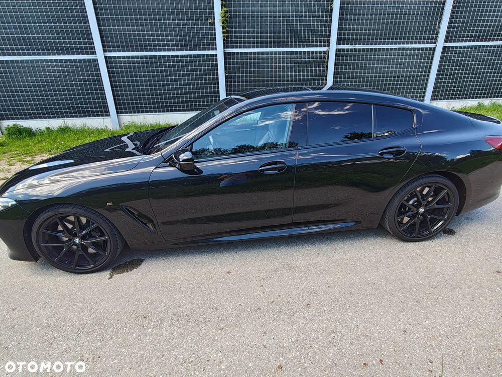 BMW Seria 8 - 7