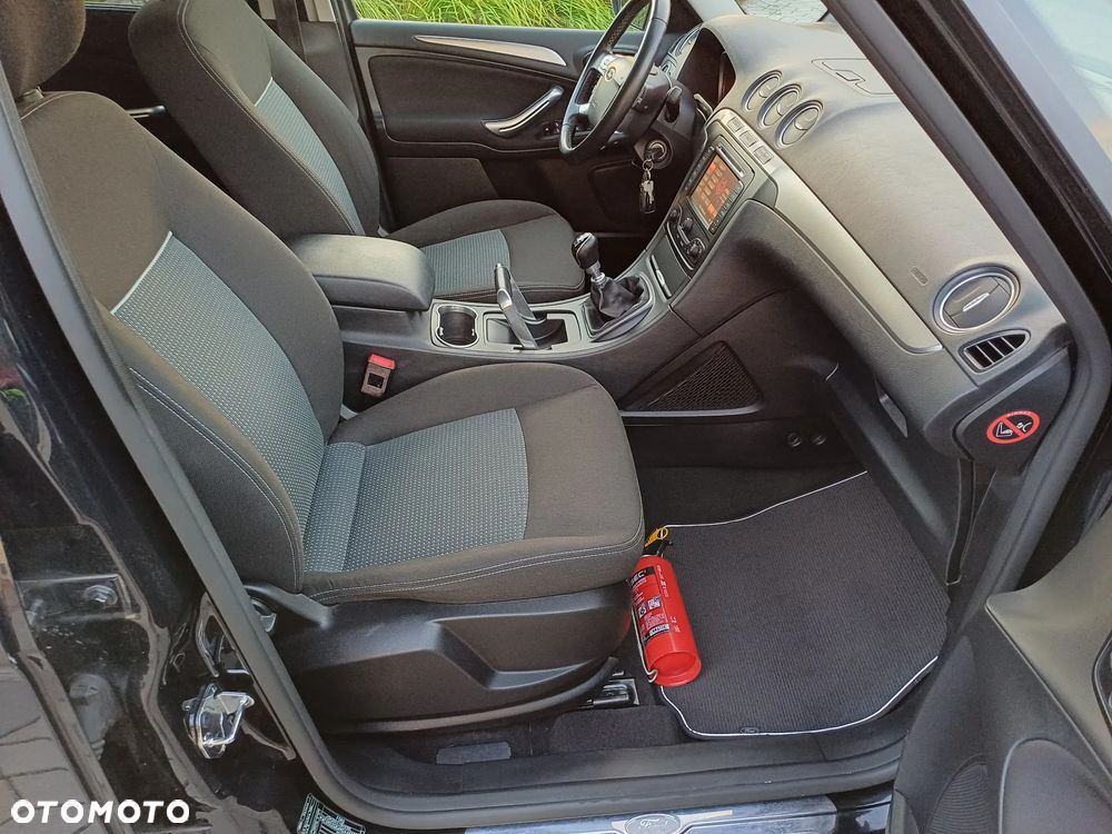 Ford Galaxy 2.0 TDCi Platinium X (Ghia) - 15