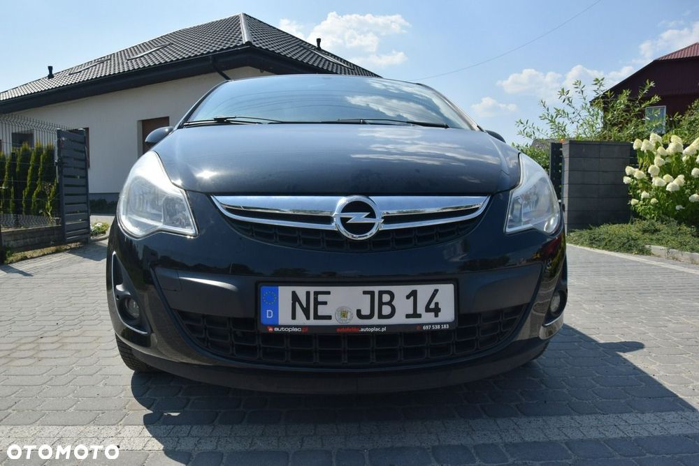 Opel Corsa 1.4 16V 150 Jahre - 4