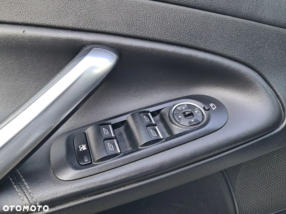 Ford Mondeo 2.0 TDCi Titanium - 23