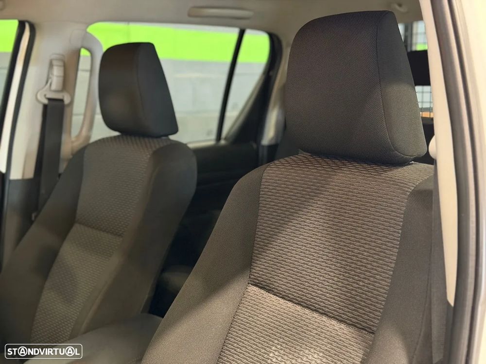 Toyota Hilux 2.4 D-4D CD 5L - 21