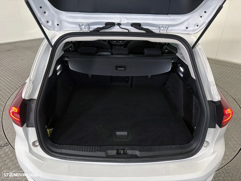 Ford Focus SW - 9