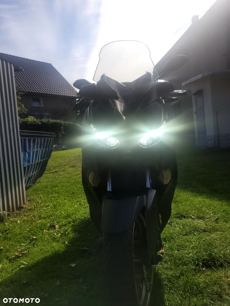 Yamaha X-max - 13