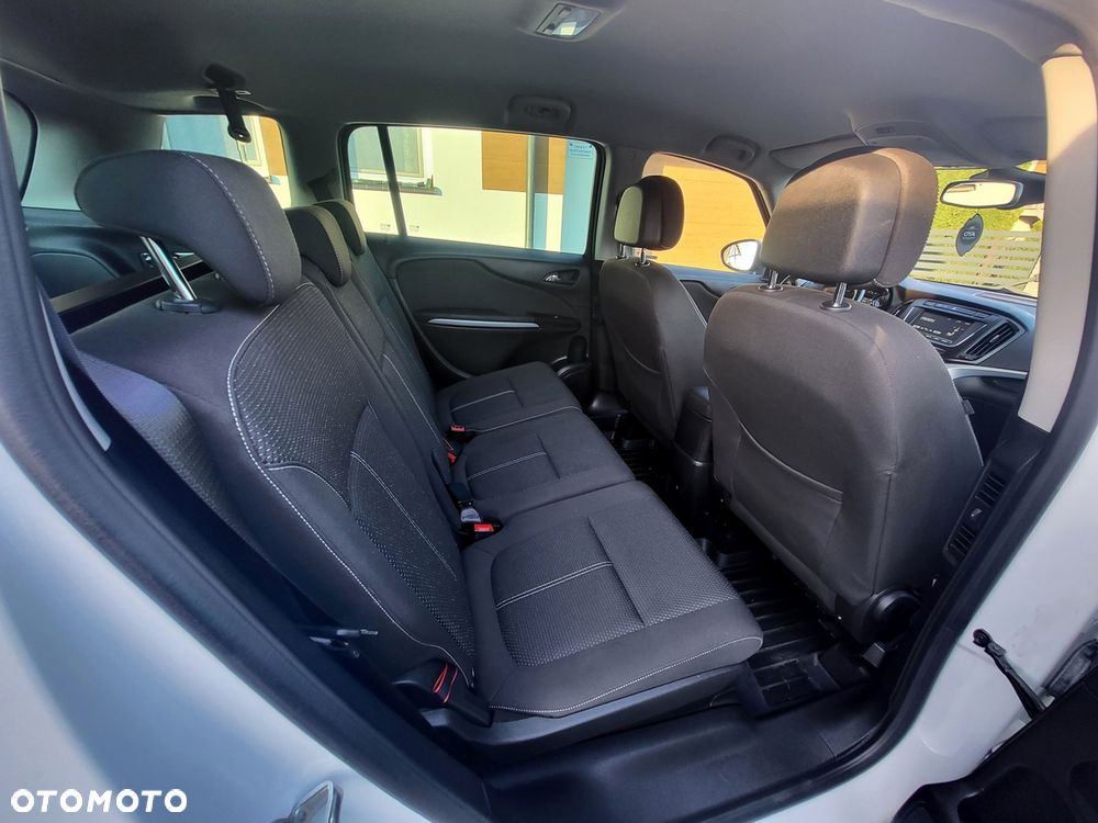 Opel Zafira - 14