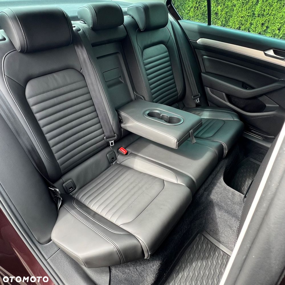 Volkswagen Passat 2.0 TDI BMT Highline - 26