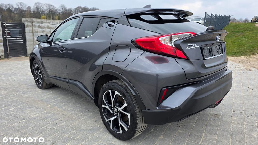 Toyota C-HR - 6