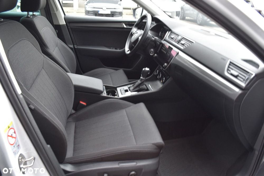 Skoda Superb 2.0 TSI Style DSG - 36