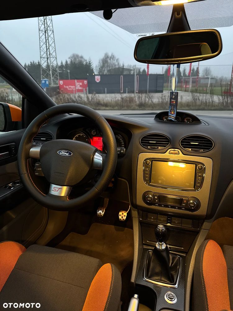 Ford Focus - 12