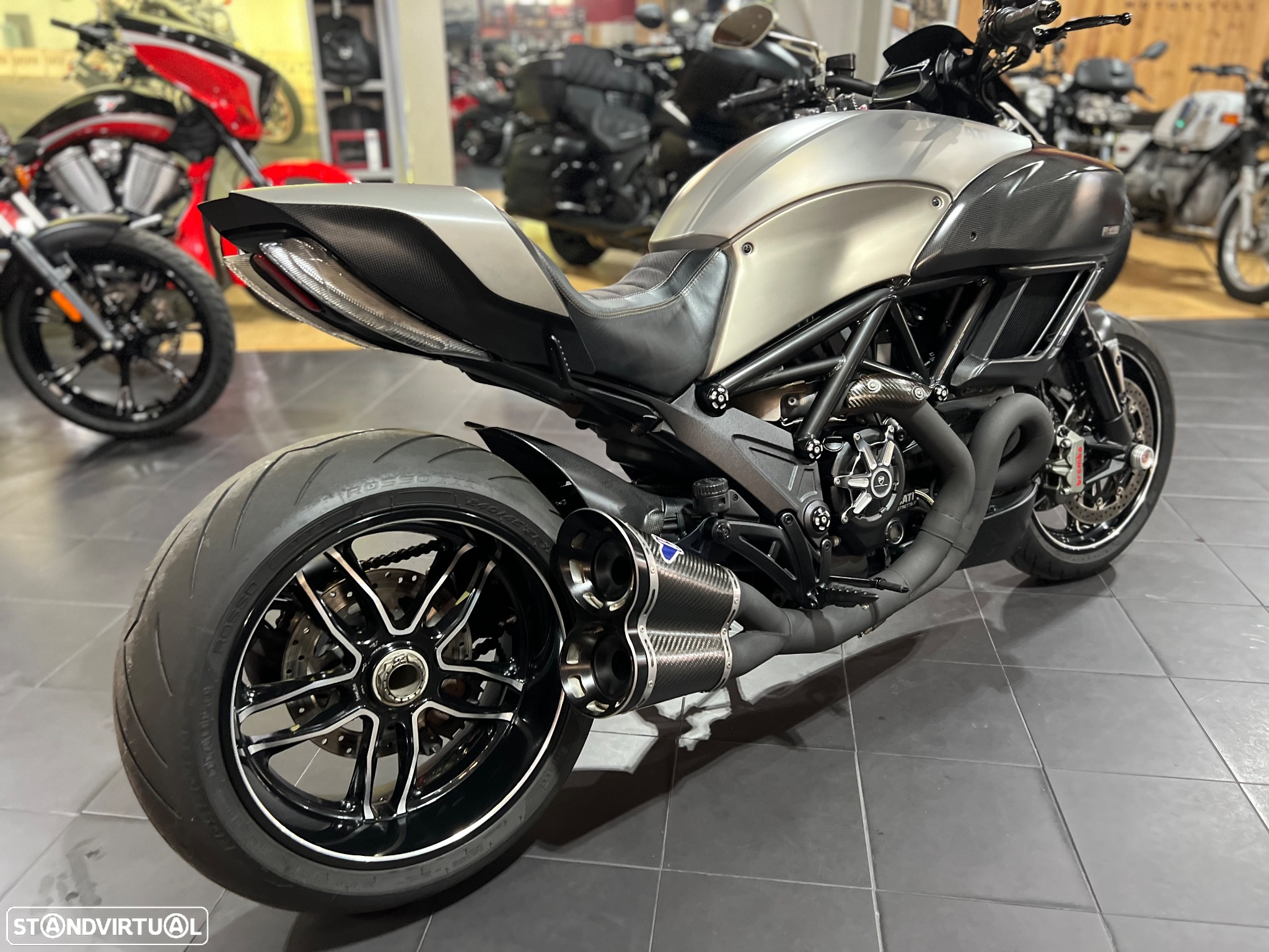 Ducati Diavel TITANIUM 318/500 - 4