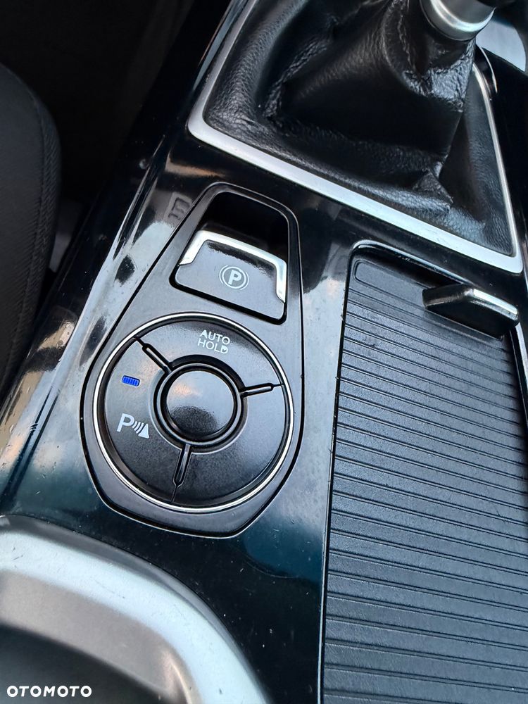 Hyundai i40 i40cw 1.6 Fifa World Cup Edition - 24