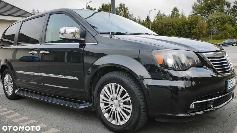 Chrysler Town & Country 3.6 Limited - 1