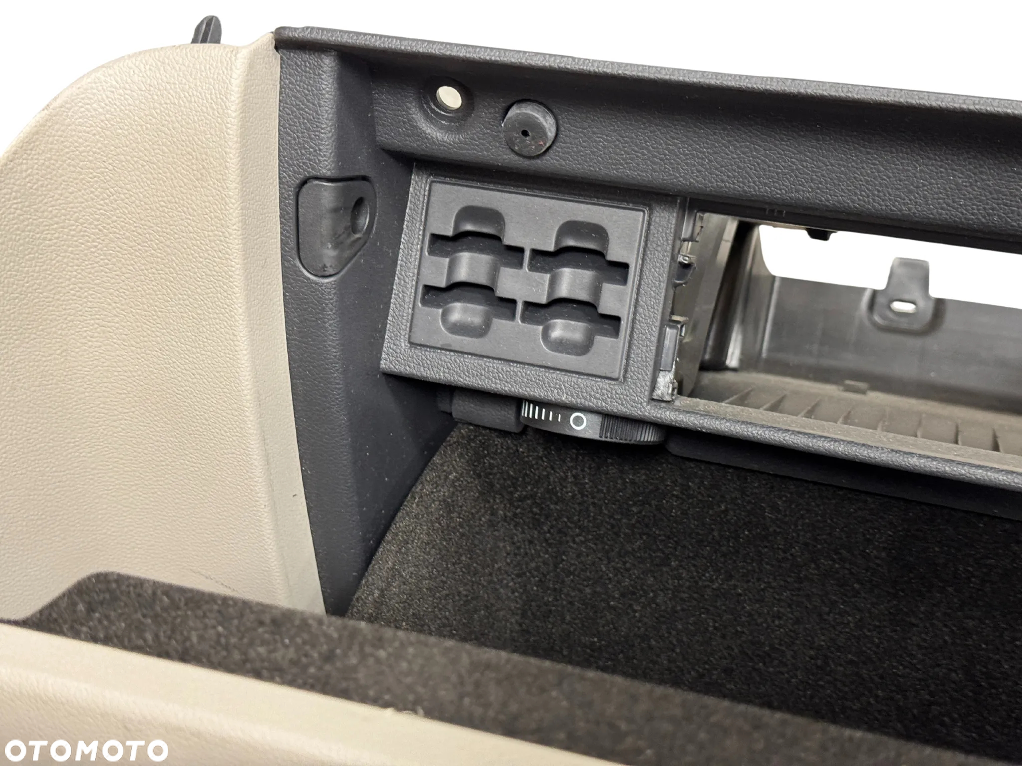 VOLKSWAGEN GOLF VII SCHOWEK PÓŁKA PASAŻERA 5G1857097 - 3