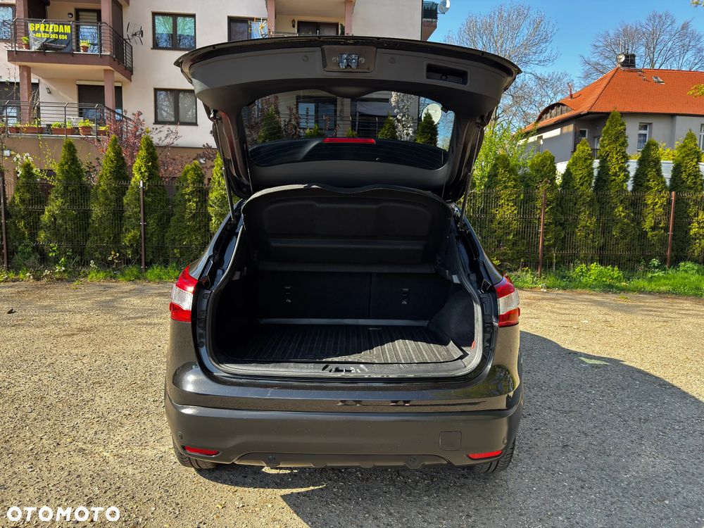 Nissan Qashqai 1.2 DIG-T N-Connecta EU6 - 8