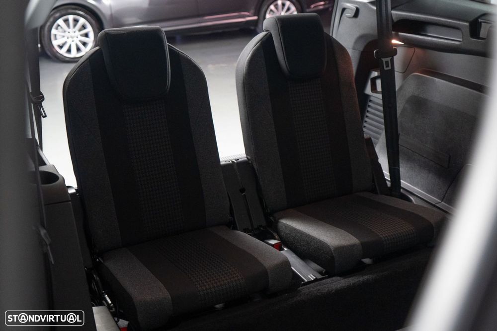 Peugeot 5008 1.2 PureTech Allure EAT8 - 13