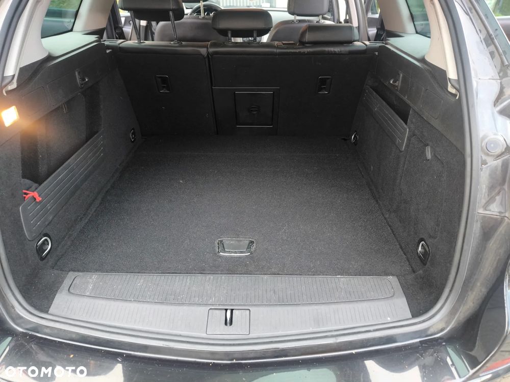 Opel Astra 1.4 Turbo 150 Jahre - 17